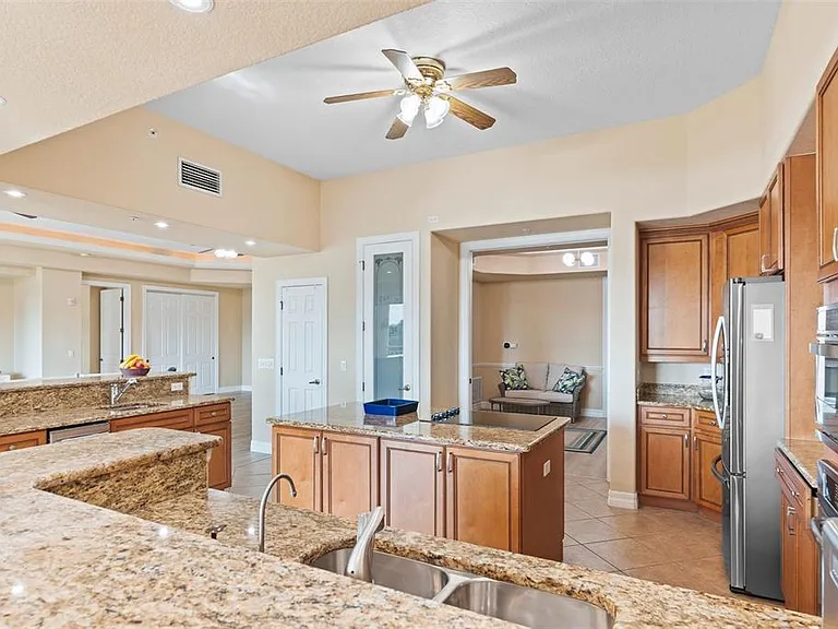 6100 Jessie Harbor Dr #202 — Photo 42