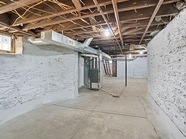 1820 Hewitt Ave — Photo 64