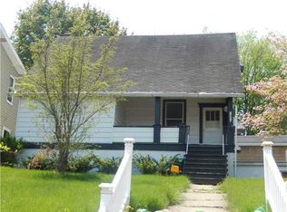 905 School St, Coraopolis, PA