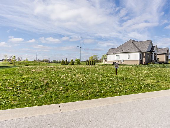 5th image of 8055 Totton Ct
