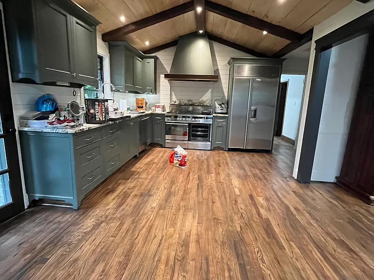 501 Devon Dr — Photo 12