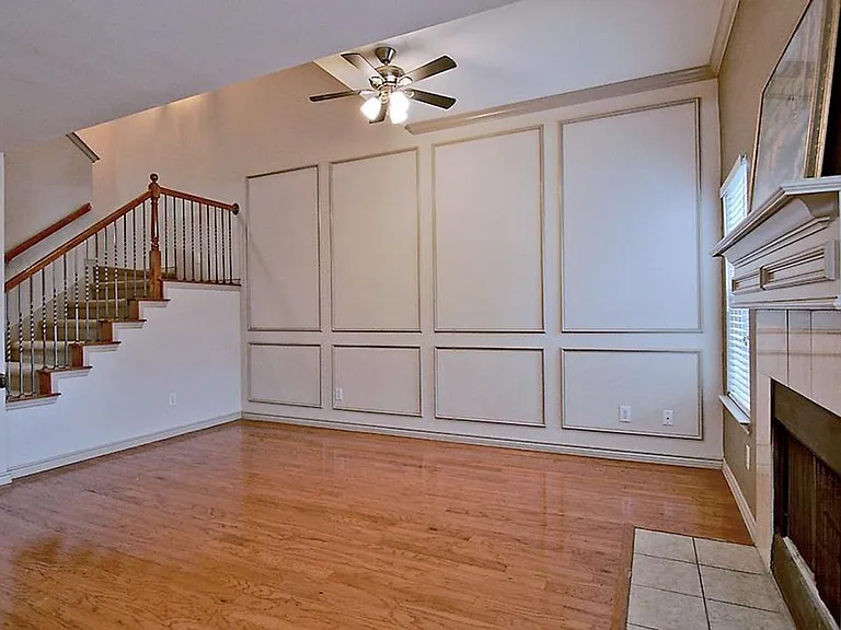 12649 Bay Ave — Photo 5