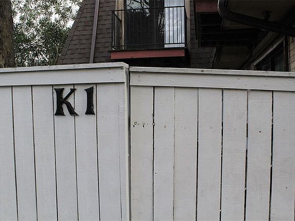 5th image of 1001 E Adoue St #K01