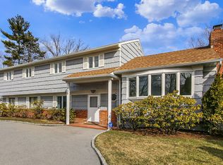 939 Hartsdale Rd, White Plains, NY 10607