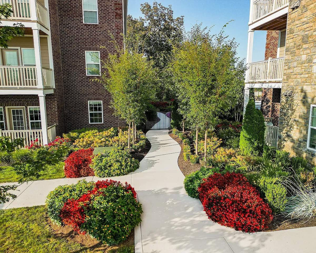 Pheasant Run Apartments — Photo 2