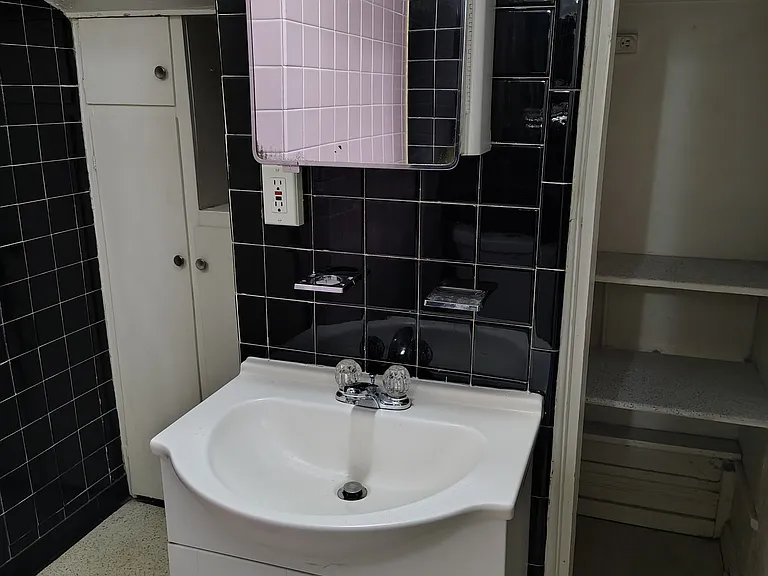 Francesca Apartments — Photo 51