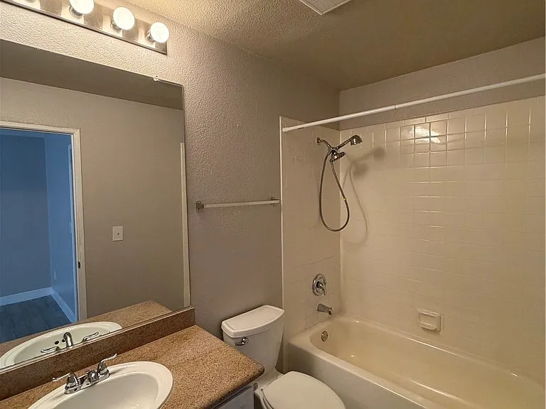 8600 W Charleston Blvd #1044 — Photo 28