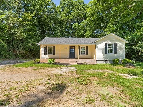 715 S Main St, Abbeville, SC 29620