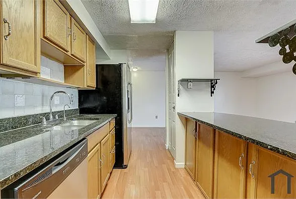 12415 Hickory Tree Way #L — Photo 24