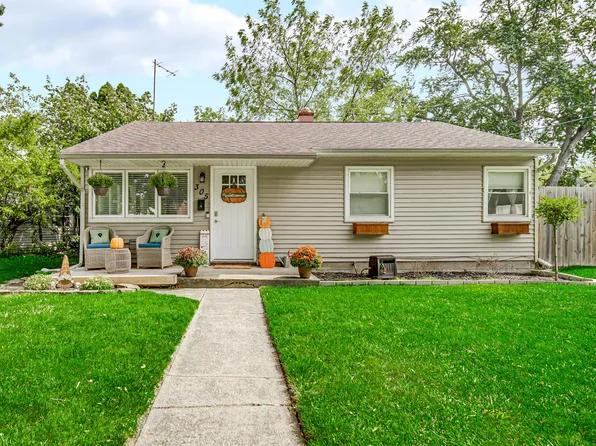305 N Delaware St, Hobart, IN 46342