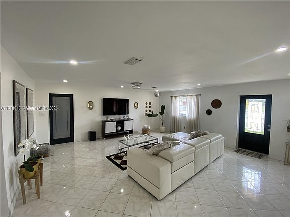 2nd image of 20500 NW 33rd Ave