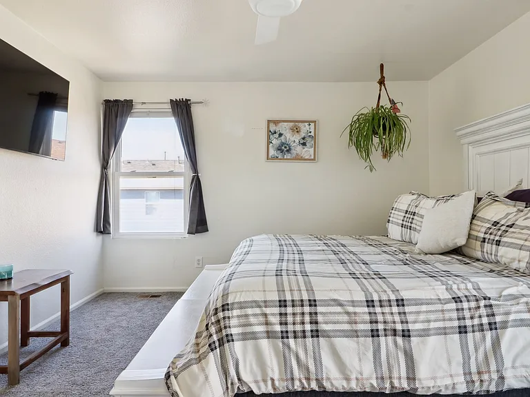765 Mockingbird St — Photo 19