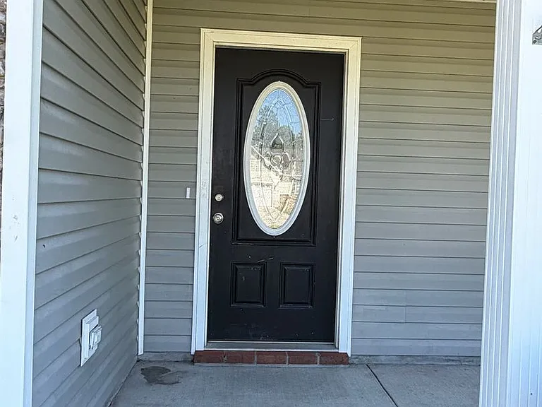 123 Rosemary Ave — Photo 3