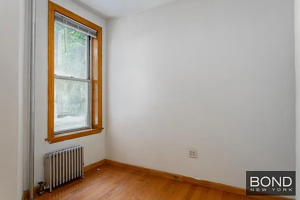 Rented by Bond New York | media 6