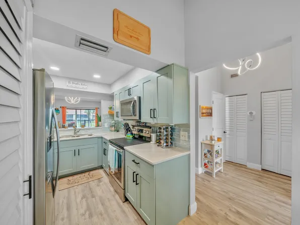 7854 Willow Spring Drive #1626, Lake Worth, FL 33467