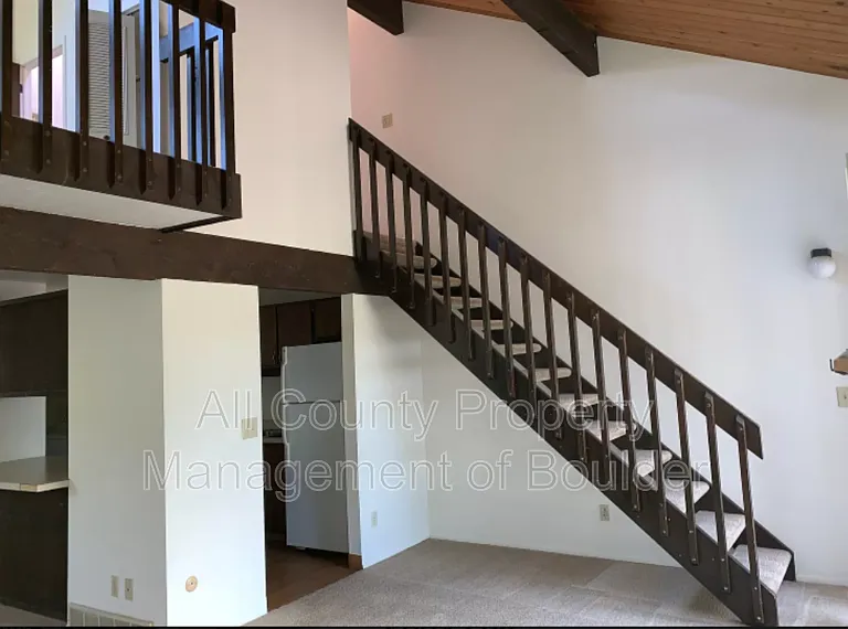 3257 Stanford Ave — Photo 10