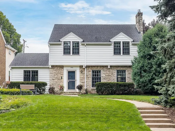 1840 Pinehurst Ave, Saint Paul, MN 55116