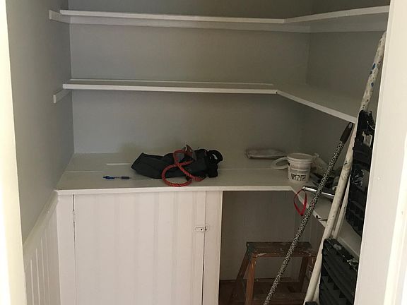 Plenty of storage off kitchen