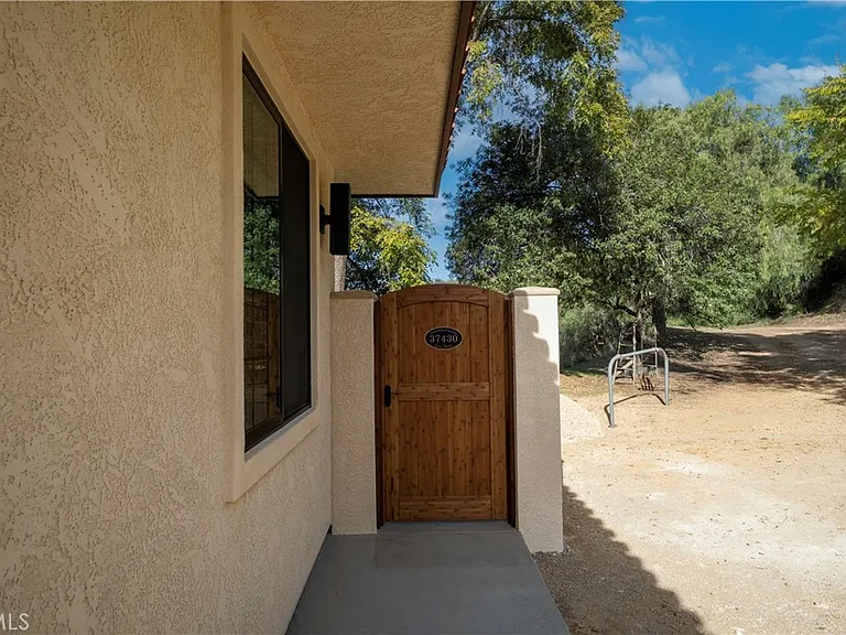 37420 Leta Dr — Photo 3