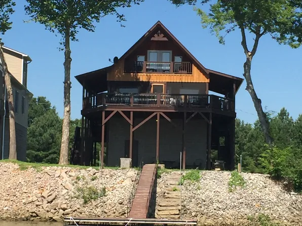 1356 Whites Creek Ln, Decaturville, TN 38329
