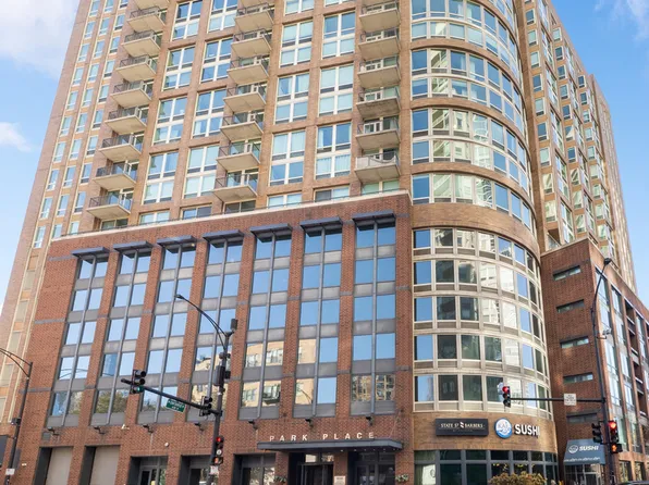 600 N Kingsbury St APT 906, Chicago, IL 60654