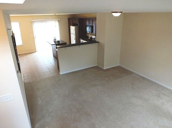 5th image of 404 N Eric Dr #404