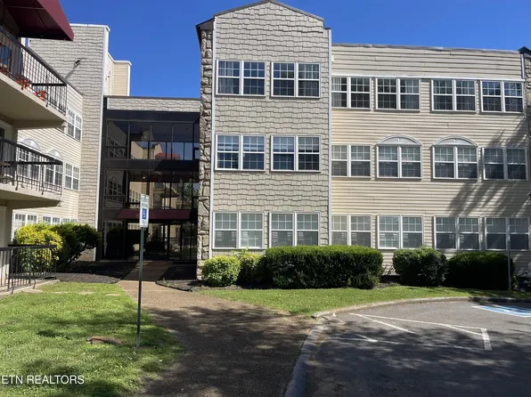 2749 Sullins St #C111, Knoxville, TN 37919