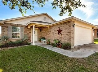 2298 Green Meadows Ln, Buda, TX 78610