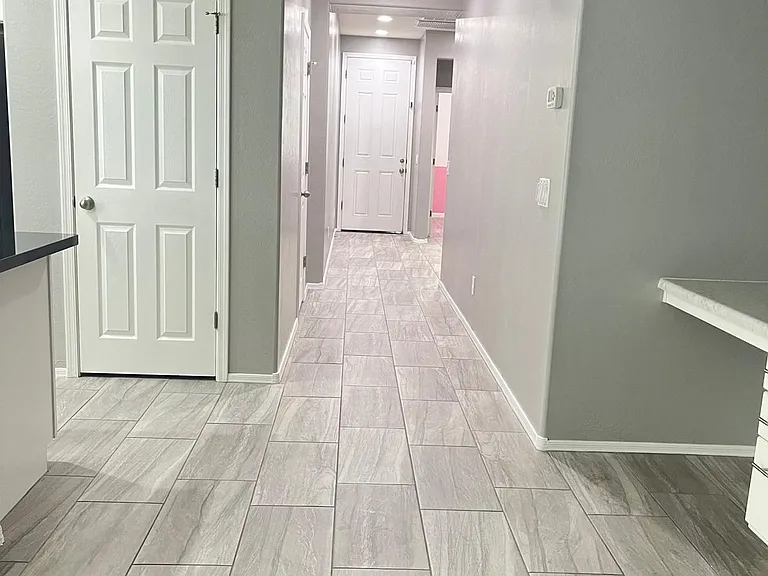 8503 W Peppertree Ln — Photo 40