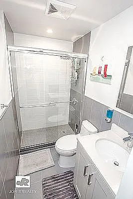 Rented by Jonis Realty | media 6