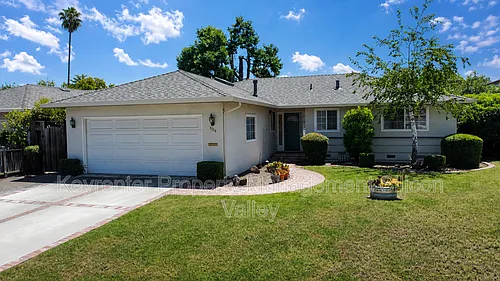 1114 Lynn Way Photo 1