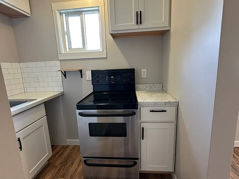515 S Fellows St #B — Photo 6