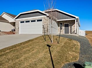 4011 Saddleback Ln, Cheyenne, WY 82001
