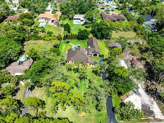 2nd image of 5840 NW 66th Avenue