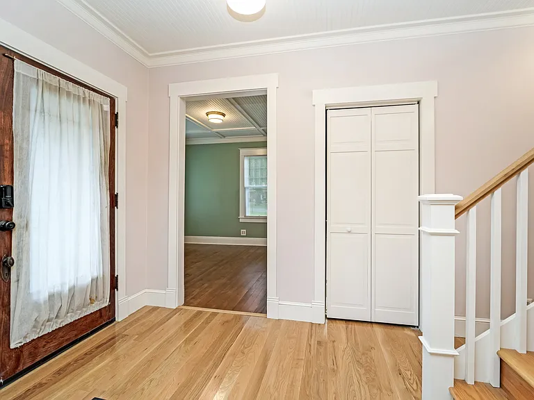 205 W Main St — Photo 7