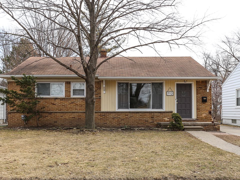 1st image of 702 Symes Ave