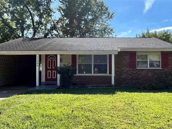 11044 Alan Shepard Dr, Maryland Heights, MO 63043