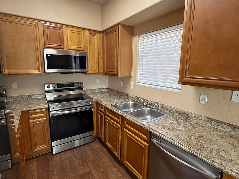 2834 E Tracy Ln #1 — Photo 20