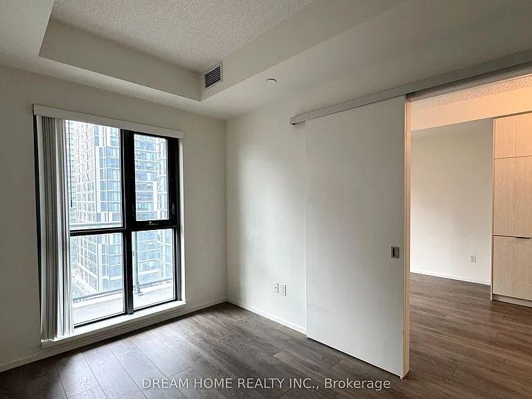 159 Dundas St E #1202 — Photo 4
