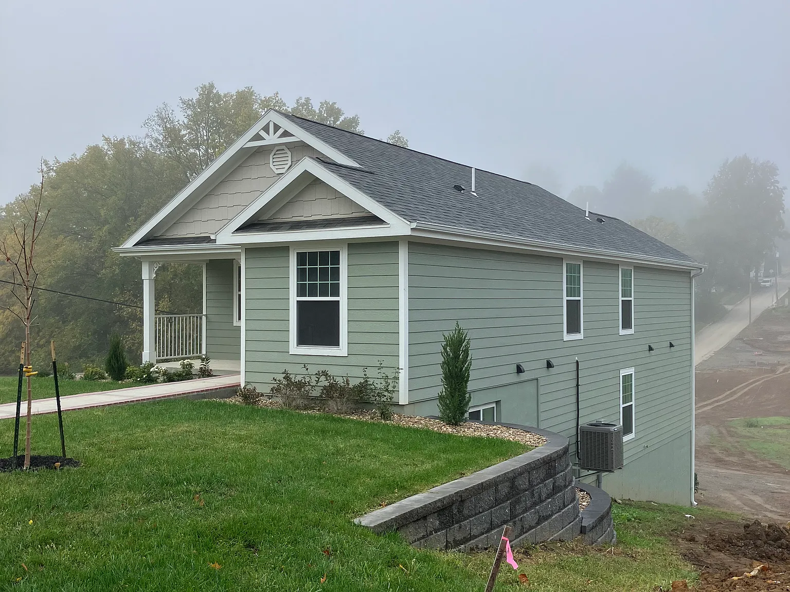 7 bed, 2320 sqft, $3,000 — Photo 3