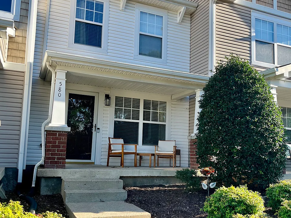 580 Flintlock Ct