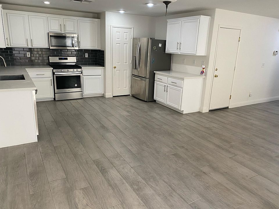 2nd image of 661 Fort Slocum Ave