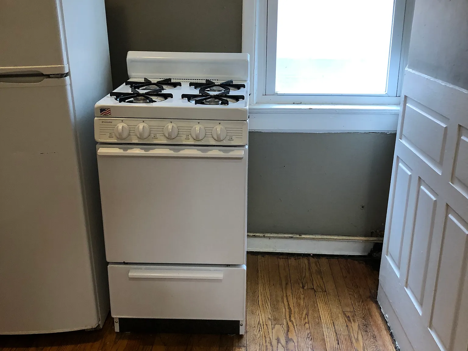 1 bed, 700 sqft, $1,250 — Photo 2