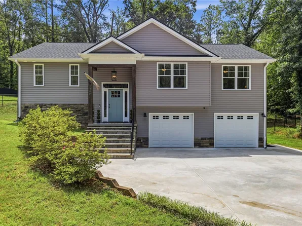 100 Victorian Ln, Seneca, SC 29672