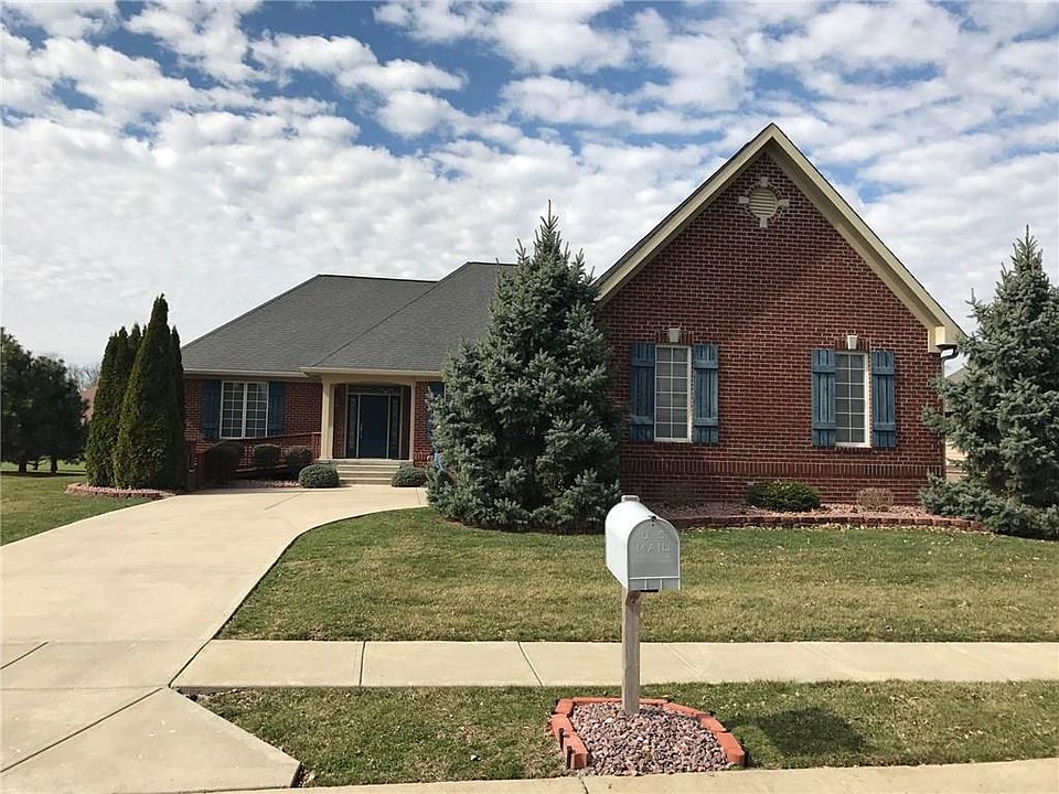 1st image of 6914 Royal Oakland Dr