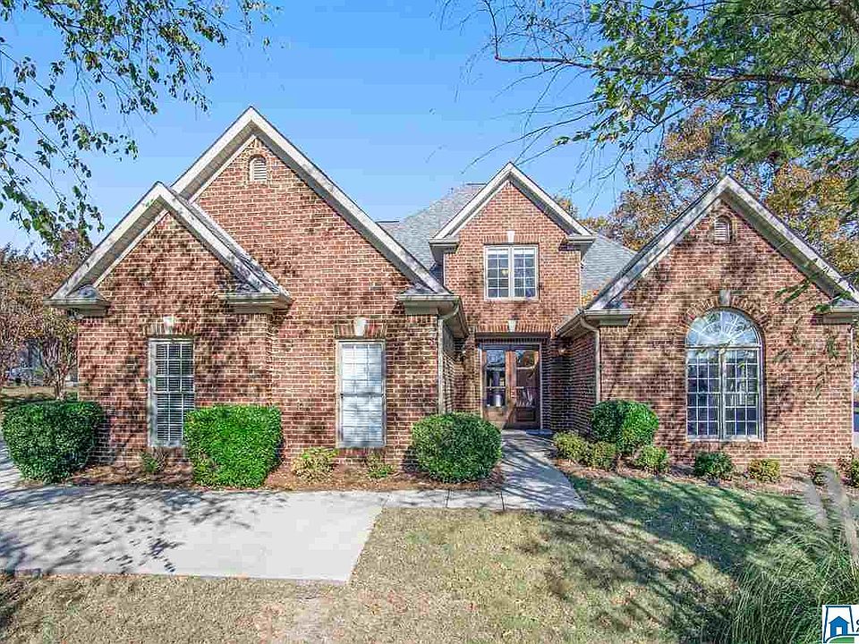 1st image of 676 Lake Crest Dr