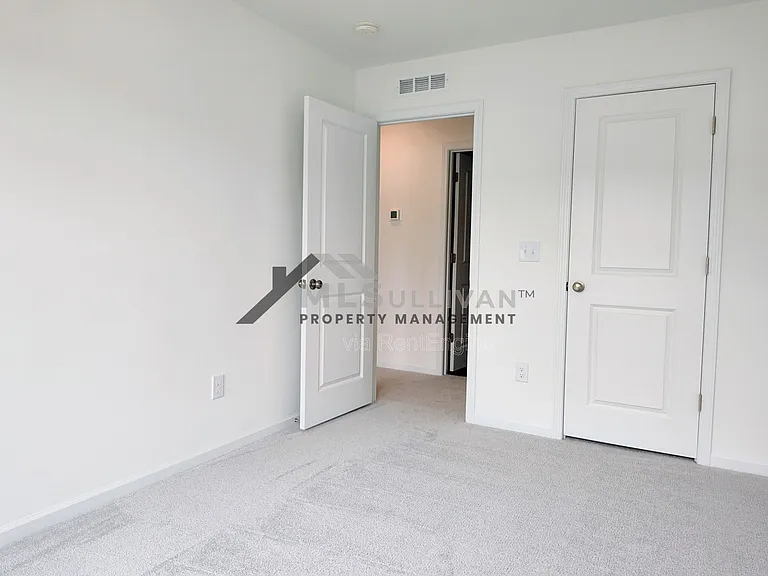 875 Pilot St — Photo 12