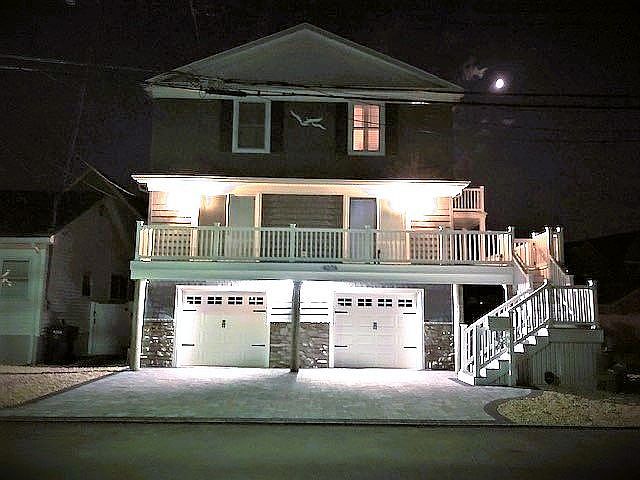 2nd image of 427A Coolidge Ave