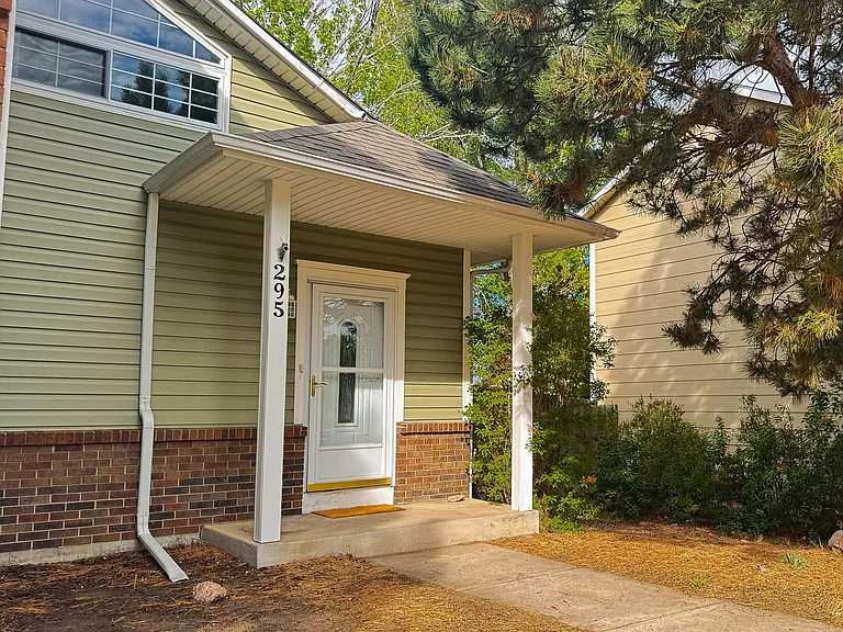 295 Pucket Cir — Photo 2