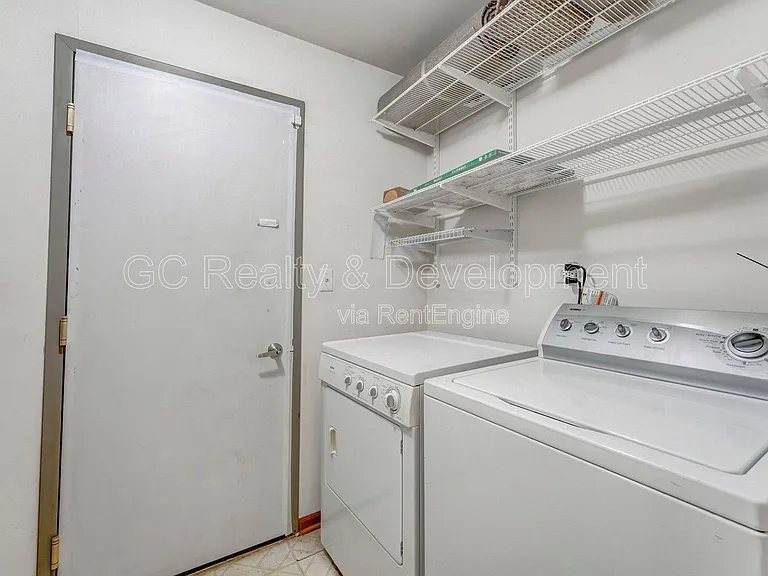 293 Regal Ct — Photo 18